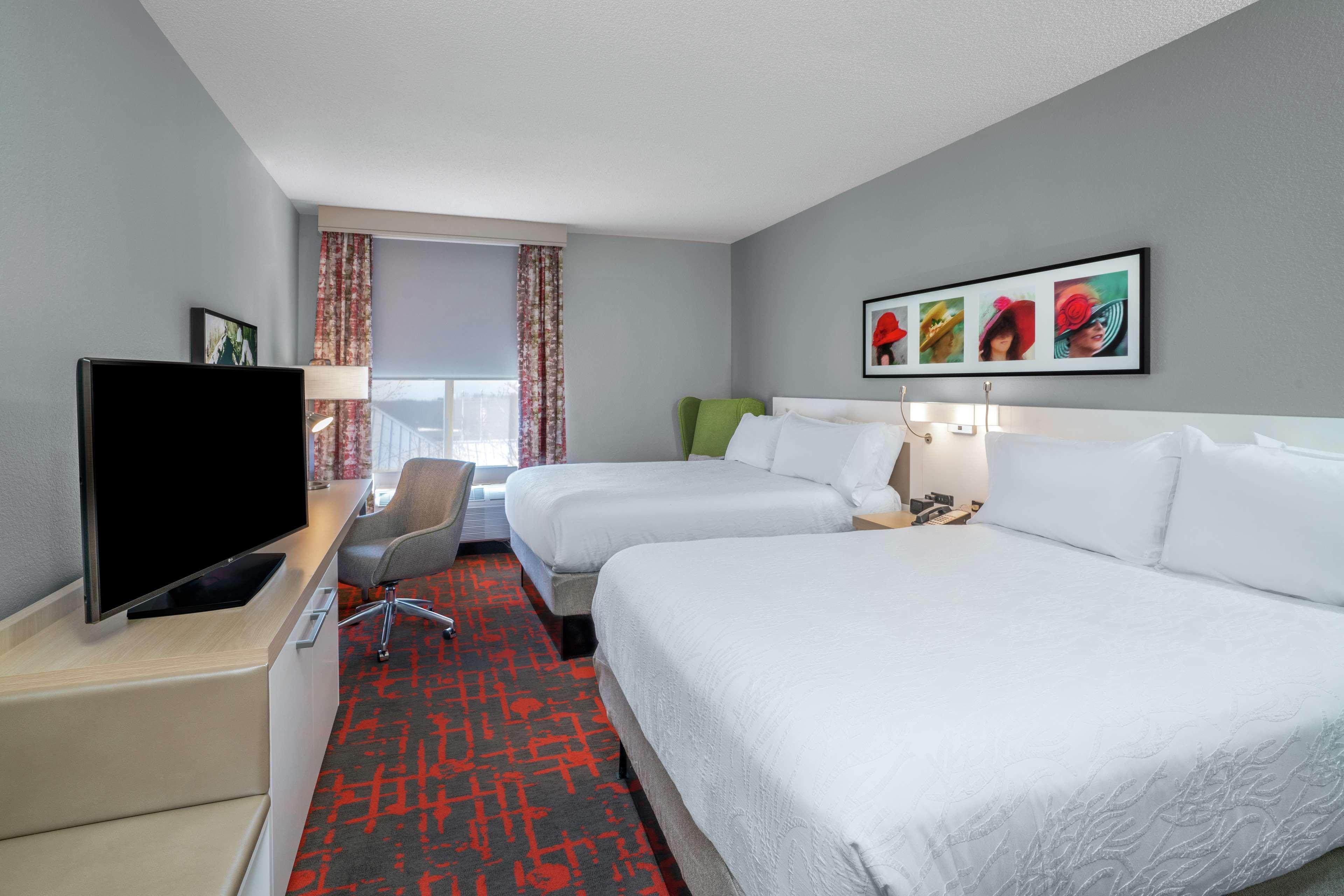 Hilton Garden Inn Louisville East Экстерьер фото
