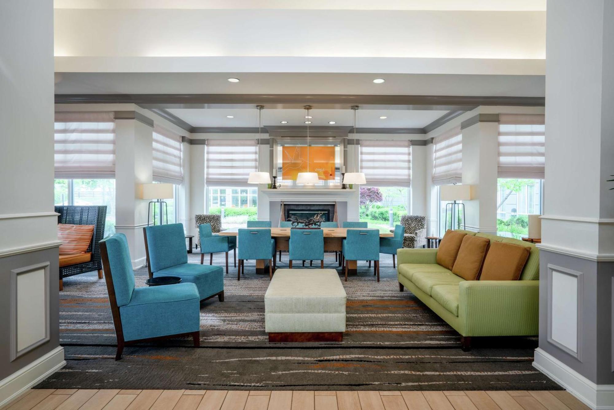 Hilton Garden Inn Louisville East Экстерьер фото