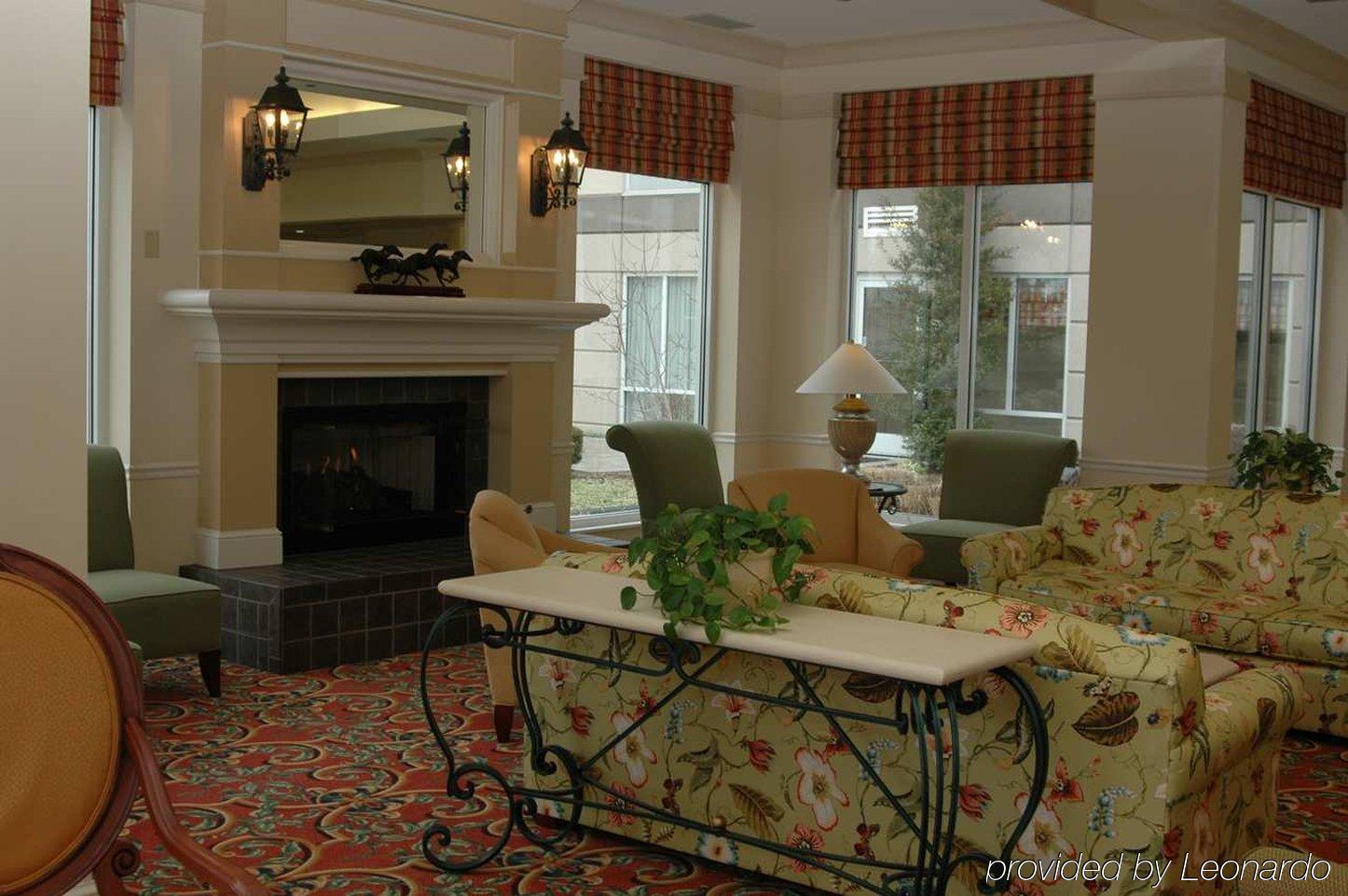 Hilton Garden Inn Louisville East Интерьер фото